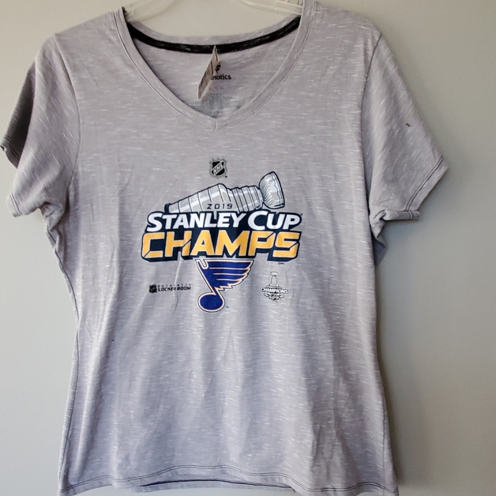 Moving sale ➕️ 30%  Fanatics StL  Bluesshirt size large